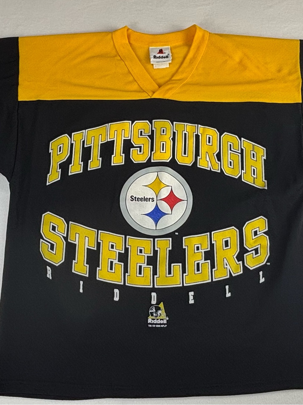 Vintage 1996 size medium Pittsburgh Steelers Black & Yellow Riddell NFL